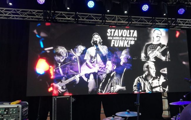 Stavolta mia moglie mi manda a funk Stavolta mia moglie mi manda a funk